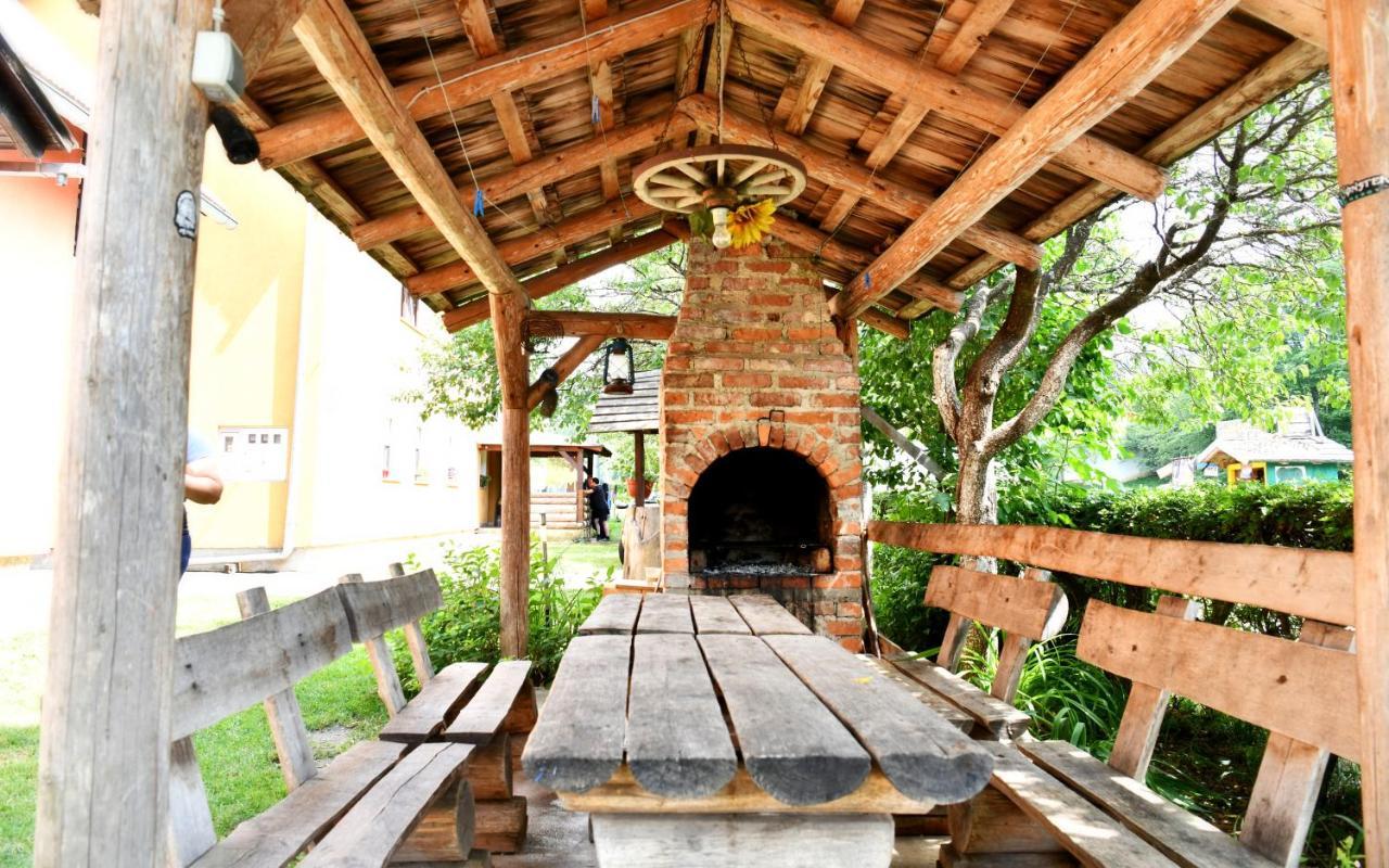 Apartments Matovina Saborsko Dış mekan fotoğraf